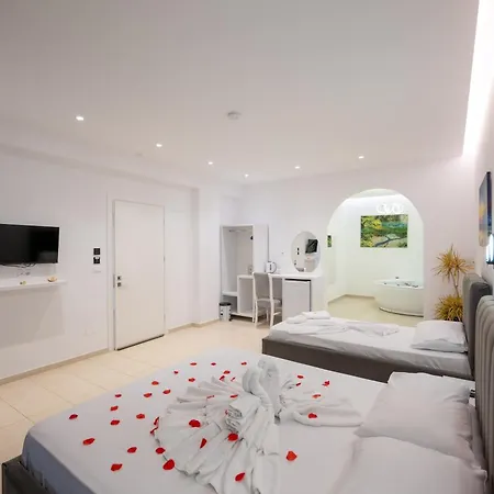 Feniks Hotel 3*