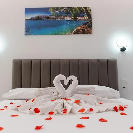 Feniks 3* Ksamil