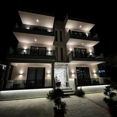 Feniks Hotel 3*