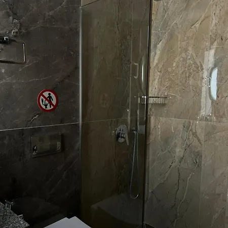 Hotel Feniks Ksamil