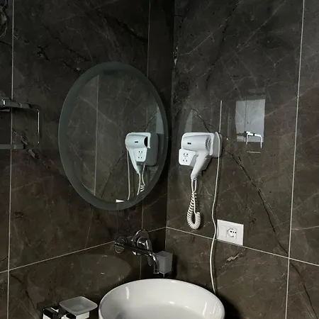 Hotel Feniks Ksamil