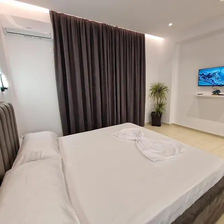 Hotel Feniks Ksamil