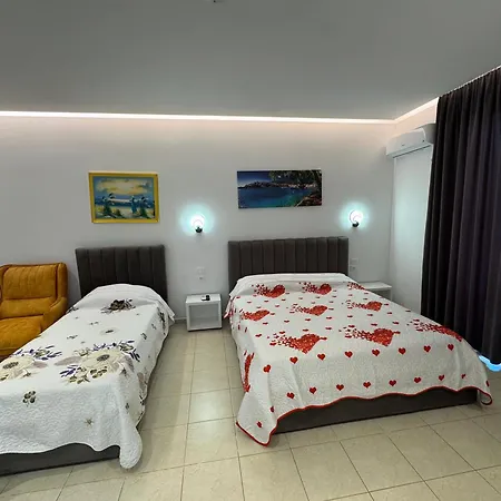 Feniks Hotel