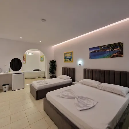 Feniks Hotel 3*