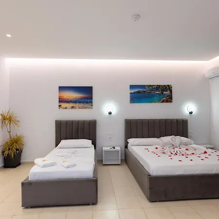 Feniks Otel Ksamil
